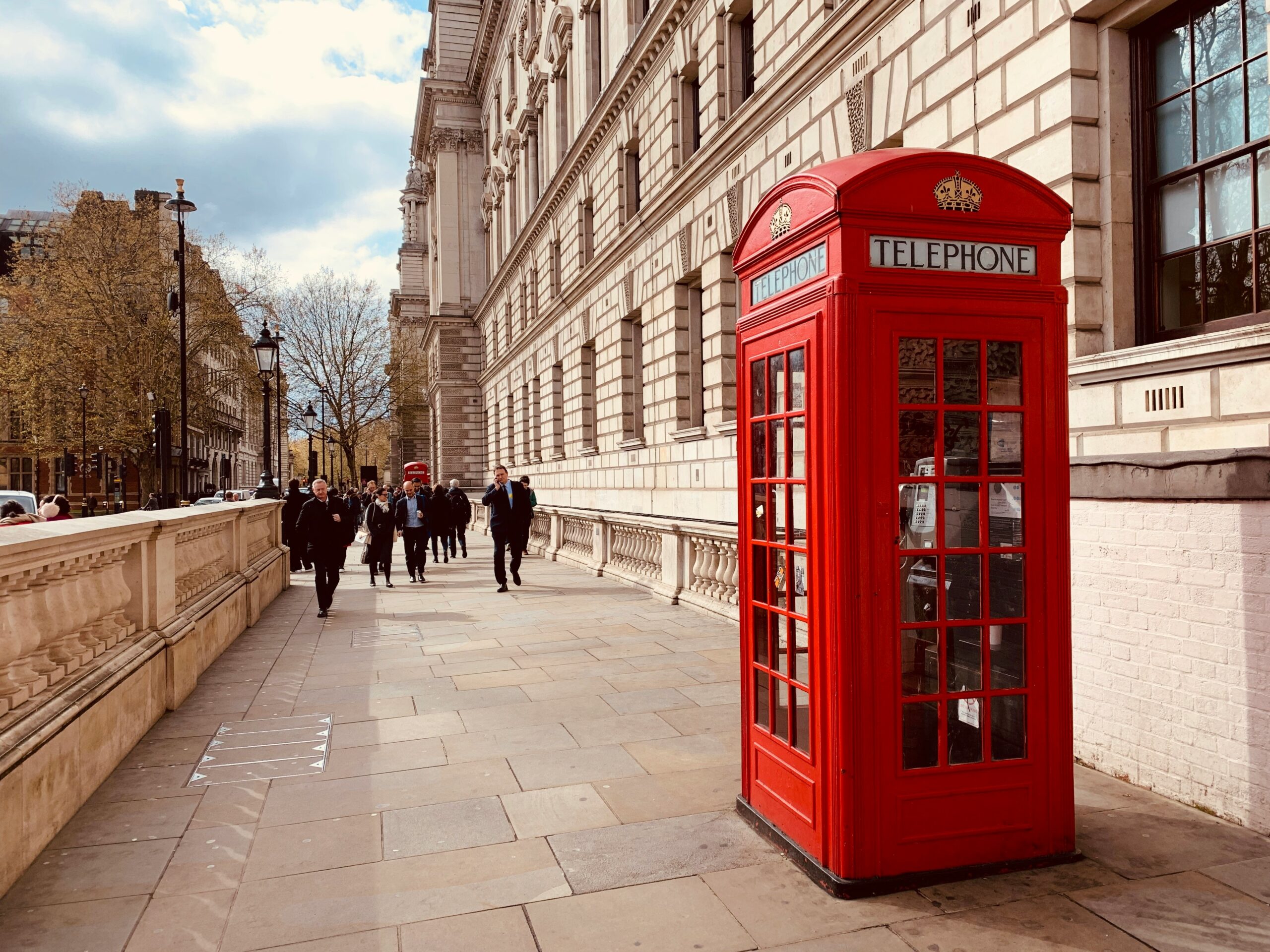 ロンドンの赤い電話ボックス